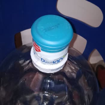 Buzdağı Su Çatlak Cam Damacana Gönderdi