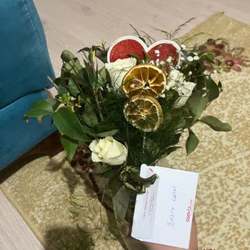 Osevio.com Kadınlar Günü Çiçek