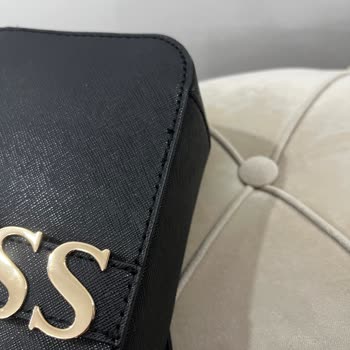Adana Optimum AVM Guess Şubesinden Aldığım Guess Çantanın İpleri Sökük
