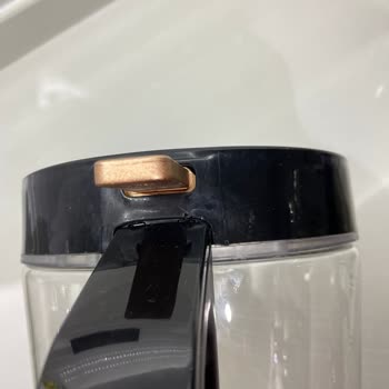 Arzum Yetkili Servisin Çaycımı Kullanması, Kozmetik Hasar Vermesi