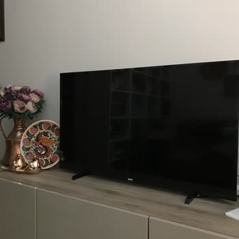Philips TV Durduk Yere Patladı