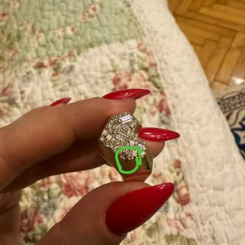 By Zeki Eşli Kuyumculuk Düşen Taş Ve Tamir Edilmeme Mağduriyeti!