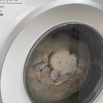 Bosch Çamaşır Makinesi Çamaşırlarda En Ufak Lekeleri Dahi Çıkarmıyor.