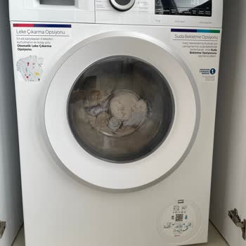 Bosch Çamaşır Makinesi Çamaşırlarda En Ufak Lekeleri Dahi Çıkarmıyor.
