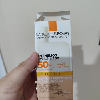 La Roche Posay Güneş Kremi: Beklenen Kapatıcılık Ve Koku Sorunu