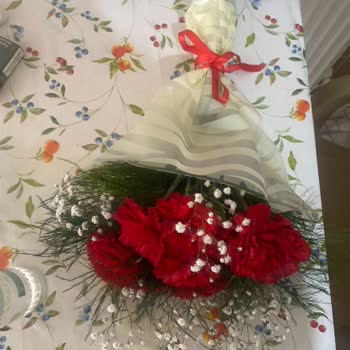 Çiçek Sepeti Yanlış Ürün Gönderiyor Ve Asla İlgilenmiyor