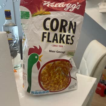 Kellogg's Mısır Gevreği Kanatlı Böcek