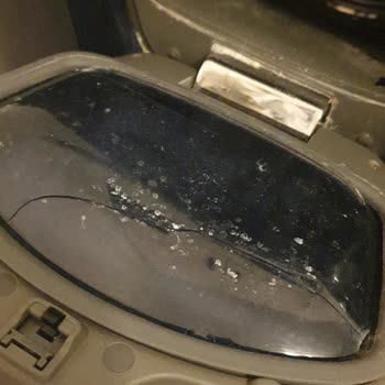 Samsung WD90K6410OW/AH Küçük Kapak Kırılması