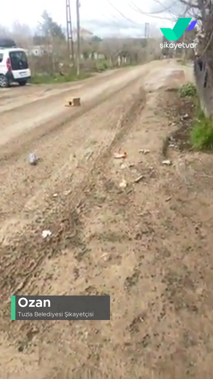 Yollar Çamur Tuzla'da Değil De Dağın Başında Yaşıyoruz videonun kapak resmi