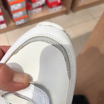 FLO Ayakkabı FLO Yine Şaşırtmadı