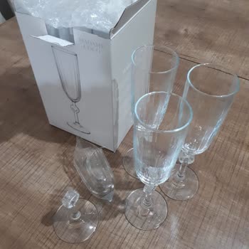 Madame Coco Kırık Kadeh!