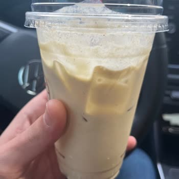Kahve Dünyası Fıstıksız Fıstıklı Latte