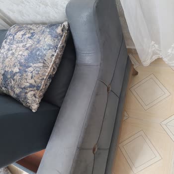 Bellona'dan Aldığım Koltuklar Yıprandı Birden Rengi Soldu