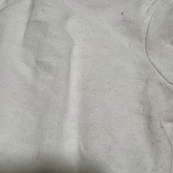 ebebek E Bebekten Aldığım Ürünler Yıkanmasına Rağmen Renk Verdi.