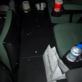 Emaar AVM Sinema Da Pislik Doluydu