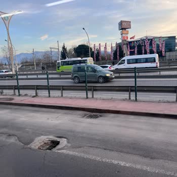 Kocaeli Büyükşehir B. Ve İSU Genel Müdürlüğü Eksik Yol Çalışması
