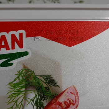 Bahçıvan Süzme Peynir İçinden Çıkan Ölü Kurtçuk