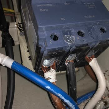 Siemens Elektrik Ekipmanları Siemens Kompakt Şalter Bağlantı Problemi Ve Değişim Talebi