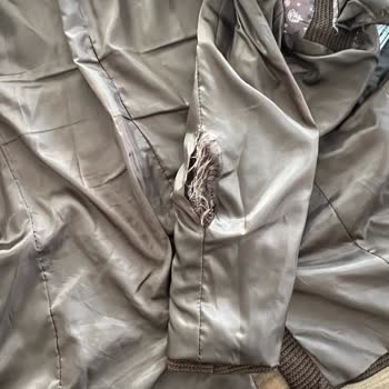 Efor Mağazacılık Efor Marka Ceket 5 Ayda Paramparça Oldu