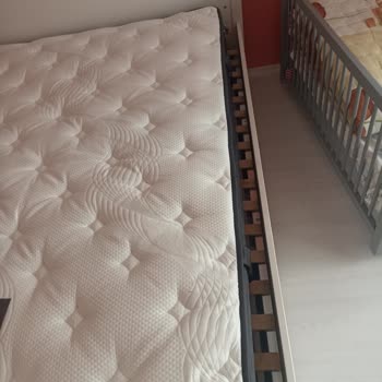 Yatsan Yatak Firmasının Yanlış Ebat Yatak Göndermesi