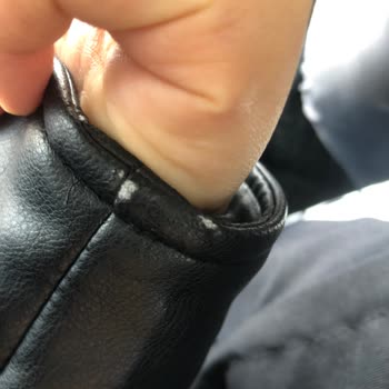 Zara Yeni Alınan Deri Cekette Kalite Sorunu