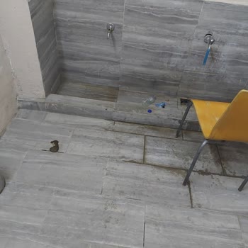 Starpark 45 Park AVM'de Mescit Yeri Belli Değil Girişini Bulabileni Tebrik Ediyorum