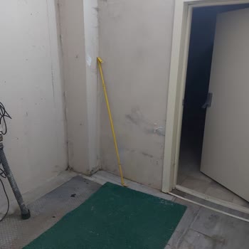 Starpark 45 Park AVM'de Mescit Yeri Belli Değil Girişini Bulabileni Tebrik Ediyorum