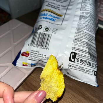 Ruffles Cipsten Filizlenmiş Cips Parçası Çıktı