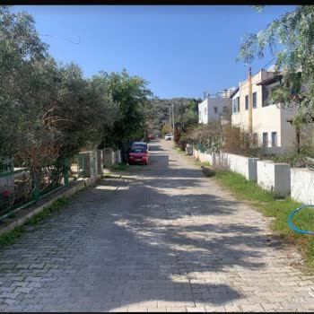 Bodrum Belediyesi Gümüşlükte Kamyon Giremez Olan Sokaktan Hafriyat Kamyonları Geçmesi