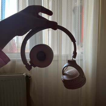 JBL T560 Kulaklık Kendiliğinden Kırıldı