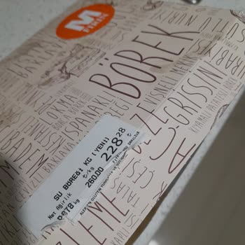İzmir Migros Yanmış Börek