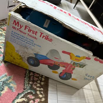 Kırık Kalitesiz Bisiklet Ebebek Ve Fisher Price Marka