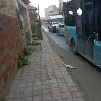 Manisa Büyükşehir Belediyesi Muradiye Kaldırım Sorunu