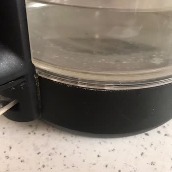 Arçelik Çay. Mak. Cm 6964S Kendiliğinden Çatladı