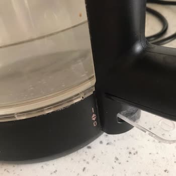 Arçelik Çay. Mak. Cm 6964S Kendiliğinden Çatladı