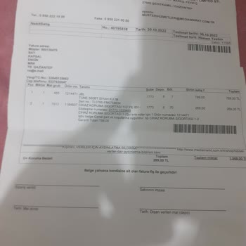 Media Markt Siyah Kulaklığımın Yerine Beyaz Kulaklık Gönderdi
