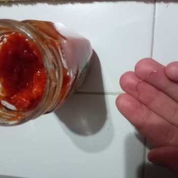 Burcu Gıda Ajvar Acı Salçasında Yabancı Cisim Bulundu