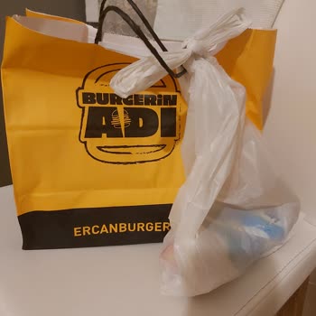 Ercan Burger Sipariş Hatasını Görmemezlikten Gelmiştir