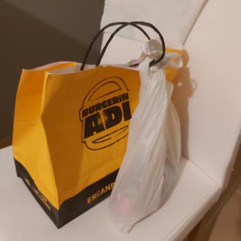 Ercan Burger Sipariş Hatasını Görmemezlikten Gelmiştir