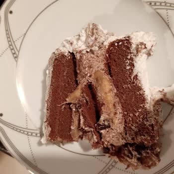 Dilek Pastanesi Doğum Günü Pastası
