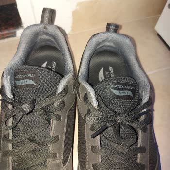 Skechers Ayakkabı İçinde 1 Haftada Yırtılma Ve Değişmiyorlar.