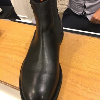 Elle Ayakkabının Kalitesiz Ürünler Satması