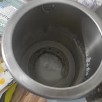 Homend Çay Makinemin Alt Demliği Kireç Tuttu.