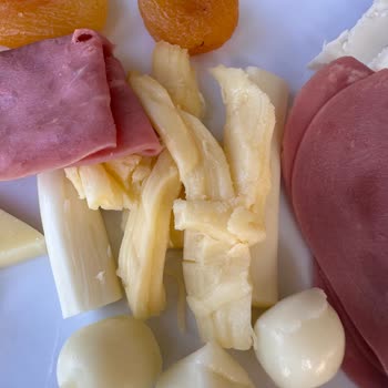 Cemil Hoca Et Balık Kalite Asla Önümüze Getirdiğiniz Yiyecek İçecekten İbaret Değildir