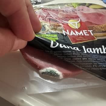 Namet Küflenmiş Jambon Satıyor