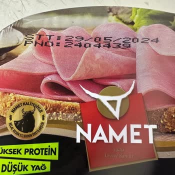 Namet Küflenmiş Jambon Satıyor
