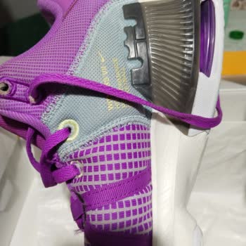 Nike Mağazasının Umursamaz Ve İlgisiz Tavrı