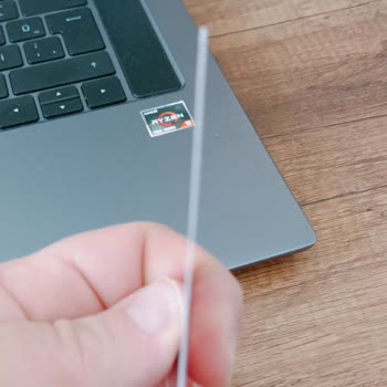 Avansas Beklenen Kalitede Gelmemiş Kartvizitler