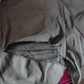 Haydigiy.com Kot Pantolon Yırtılması