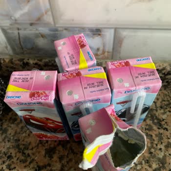 Danone Çilekli Sütün İçindeki Ne?